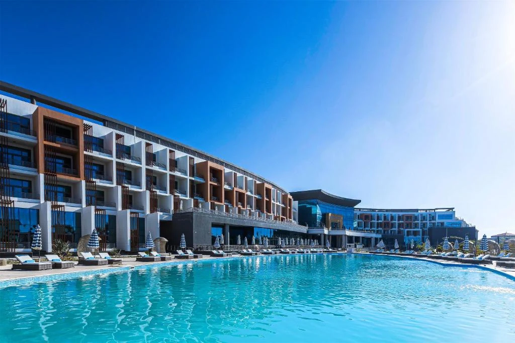 Gewan White Beach Resort — New Alamein